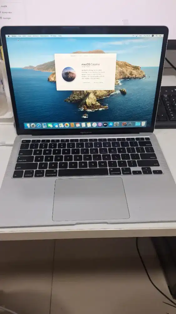 MACBOOK AIR 2020 i3 13 8/256 GB