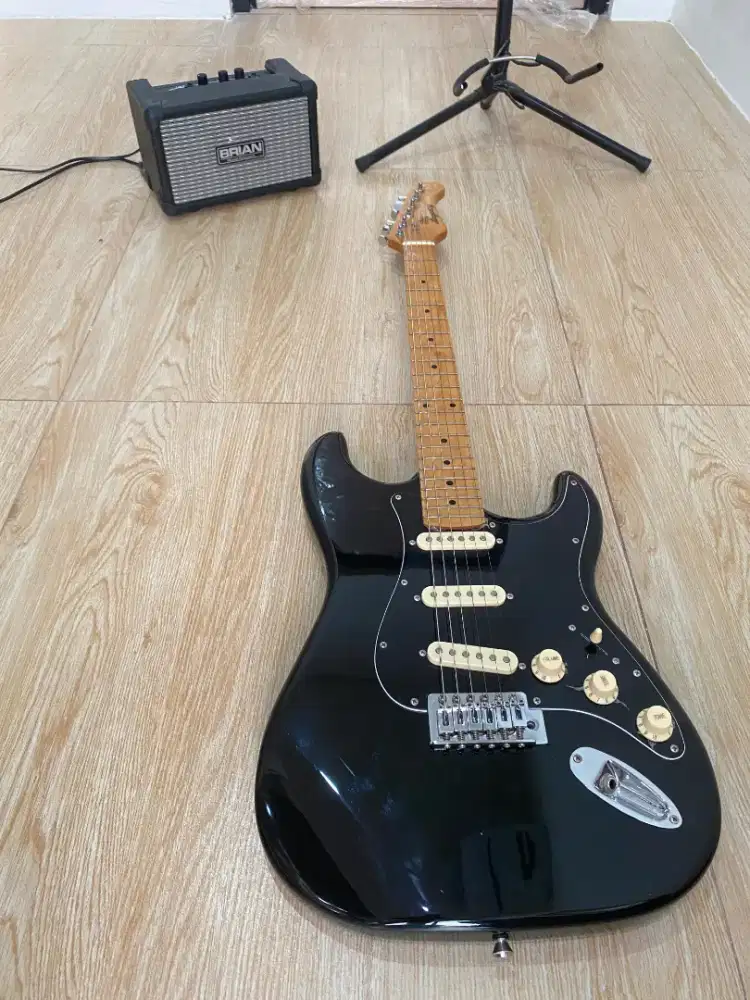 Gitar Legacy Stratocaster Jual