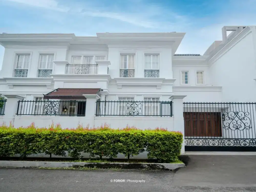 Rumah 2 Lantai di Kapten Tendean Jakarta Selatan. SHM