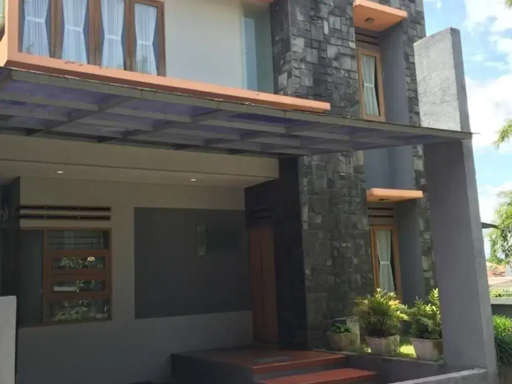 Rumah Minimalis Full Furnish Siap Huni di komplek Cigadung Bandung