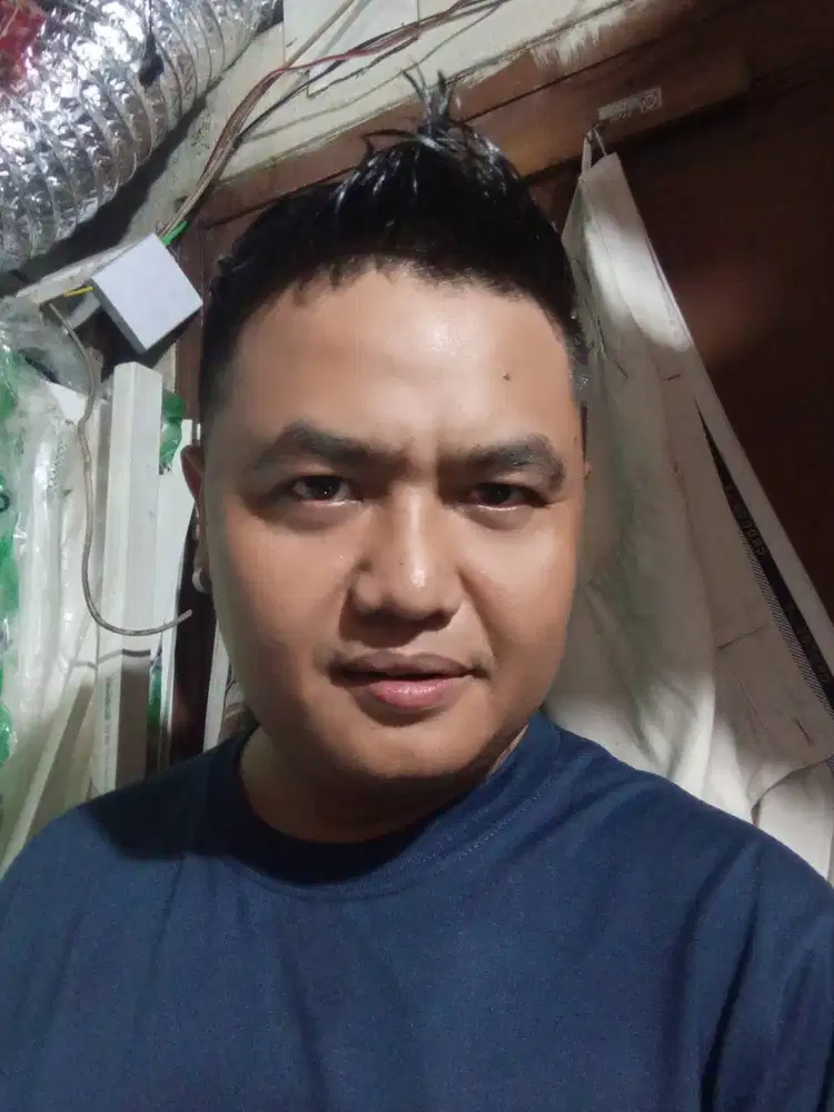Cari loker penyanyi cafe
