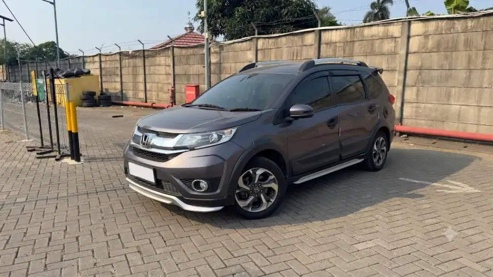 LOW DP Honda BR-V 1.5 E Bensin-AT 2019 VGZ