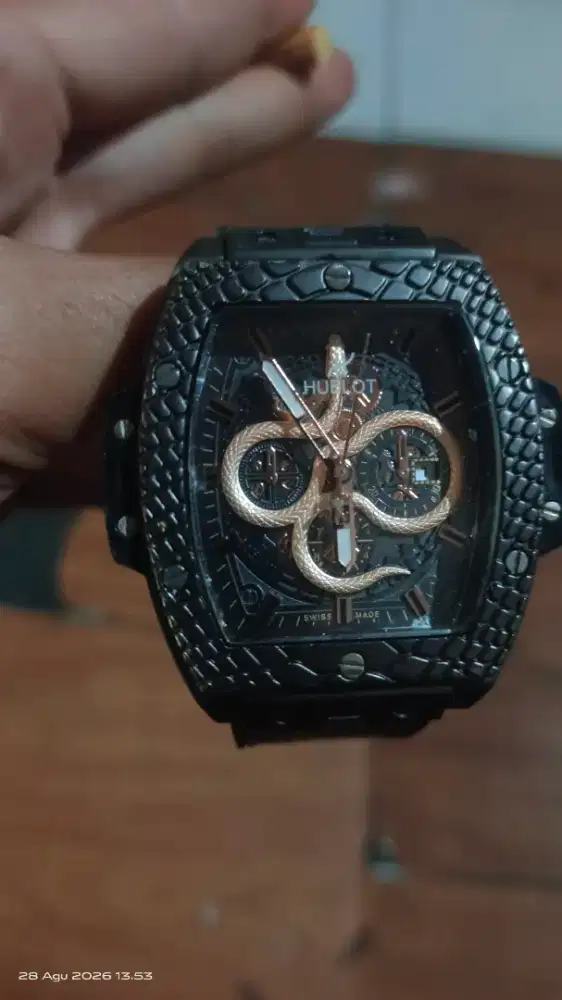 hublot jam tangan pria