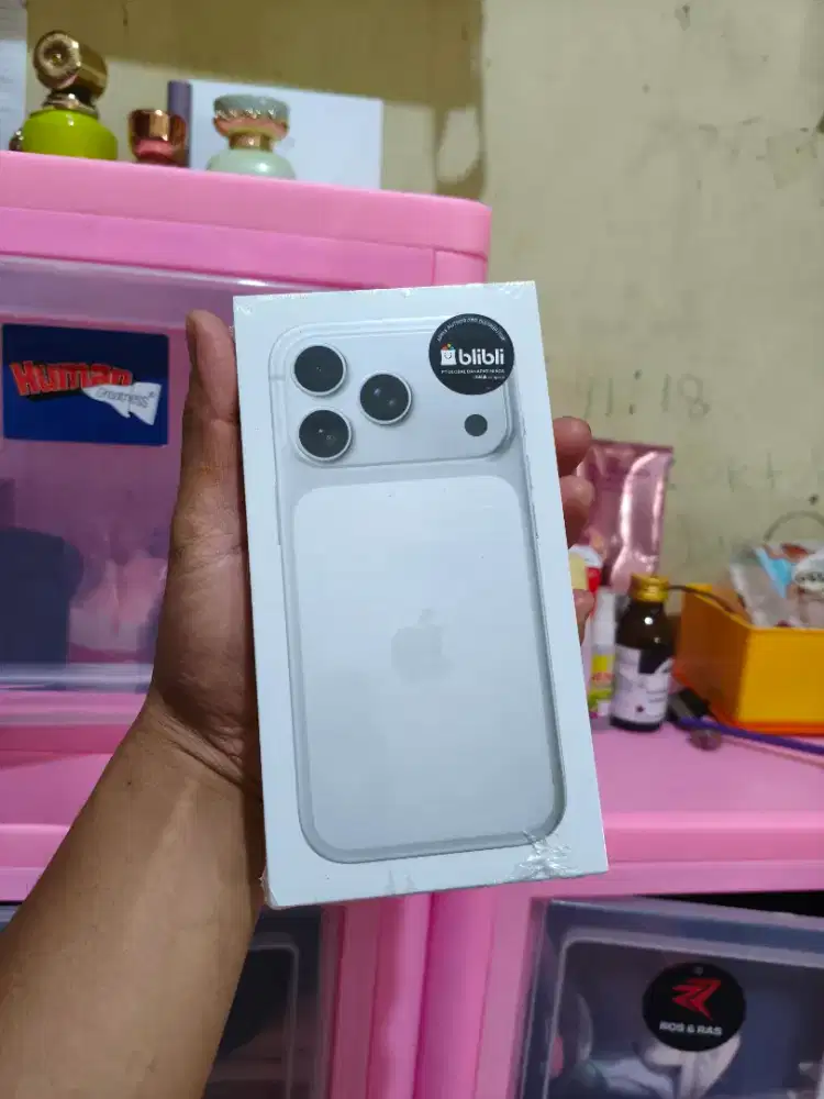 iPhone 17 Pro Silver 256 Gdn blibli