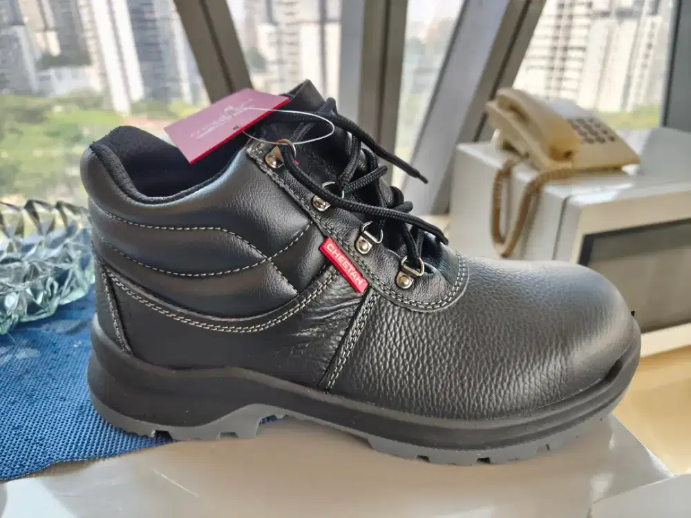 Sepatu Cheetah 7106 / Safety Shoe Baru