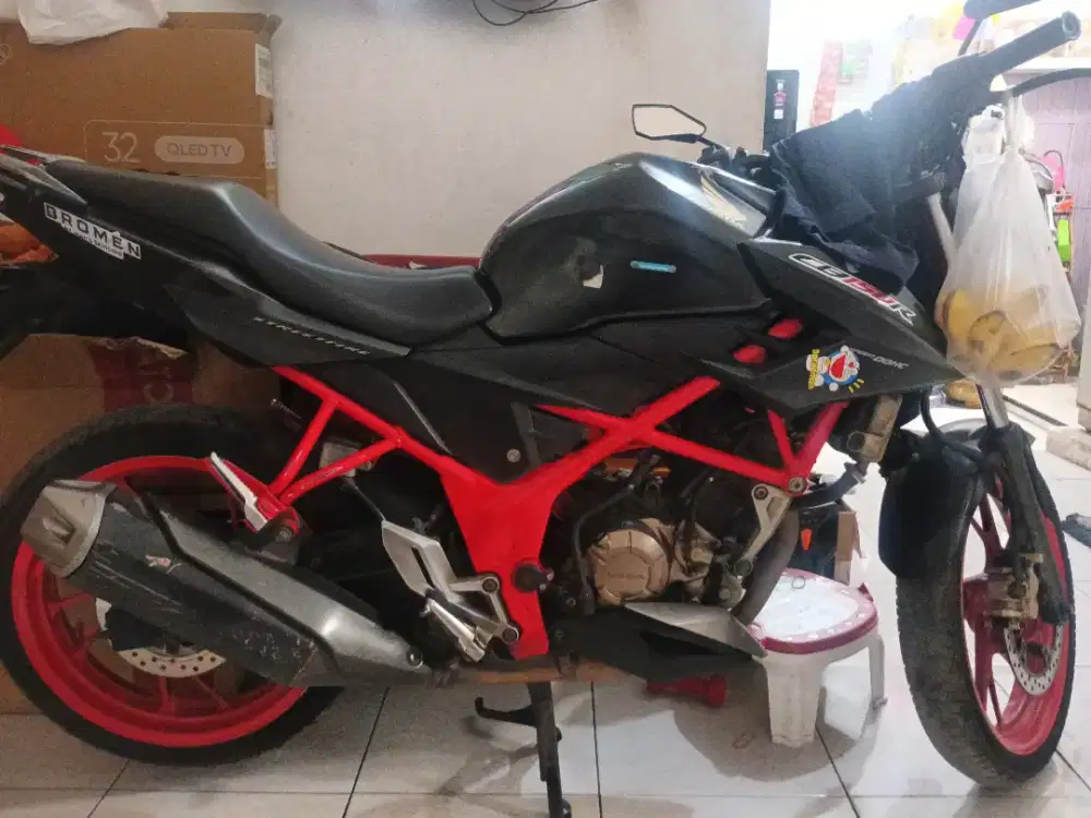 CB150R 11.500.000 Nego