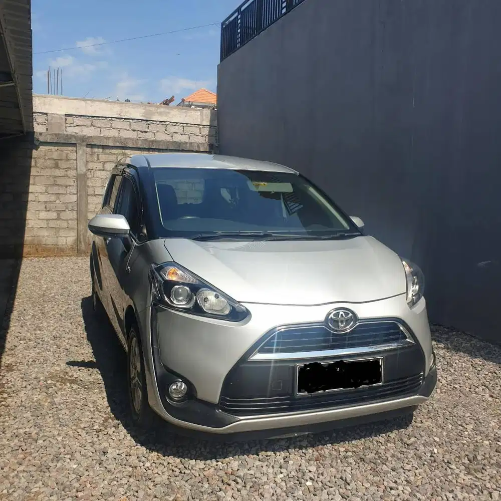 DIJUAL SIENTA TYPE G