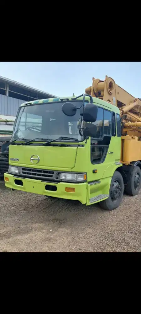 PUZMEISTER TRUCK HINO CONCRETE PUMP 38 METER