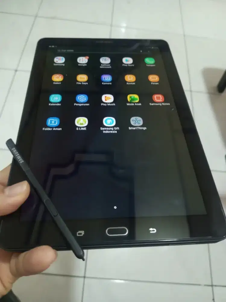 Galaxy Tab A-4G.10,1 inch.Spen.ram 3/16GB.ORI #GOLDEN PONSEL