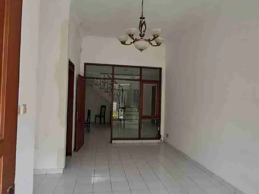 Murah!! Kom. Senam Indah, Arcamanik, Lokasi Dekat Sport Jabar dan terminal Antapani, Lingkungan Nyaman dan Mewah, one gate Sistem