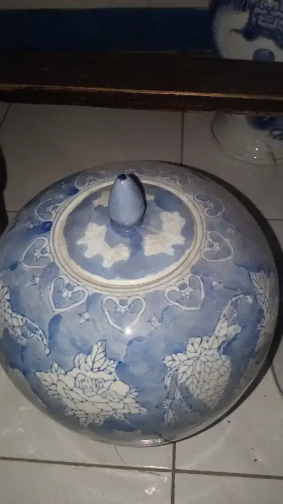 Dijual Guci Keramik Blue and White