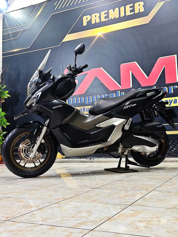 ADV 160 ABS Black mate Th 2022 matic mewah top.Anugerah motor rungkut