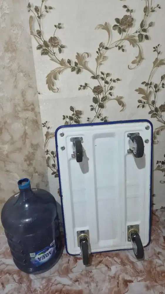 Troley angkut merk Krisbow Az.ko