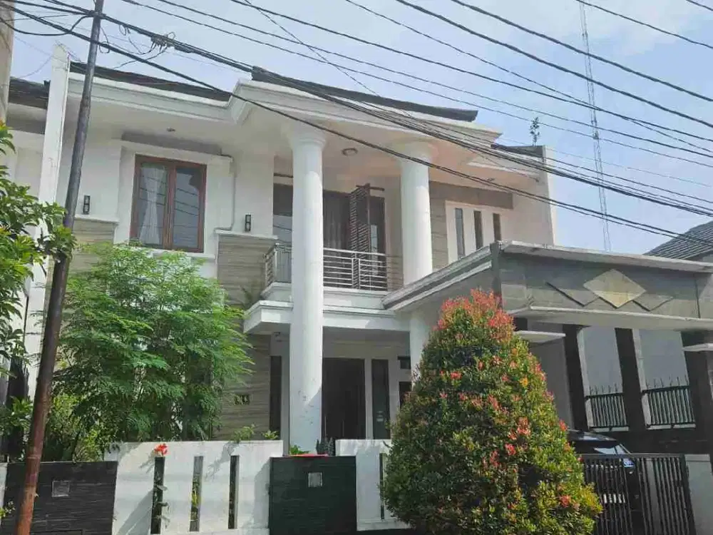 Dijual Rumah Mewah Semi Furnish selangkah ke Tol Buah batu bandung