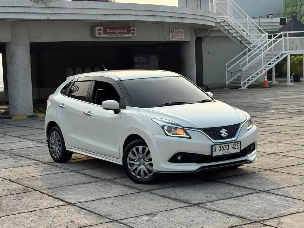 PALING MURAH !! Dp 10jt BALENO HATCHBACK AT MATIC 2017 !! KM 66rb LOW