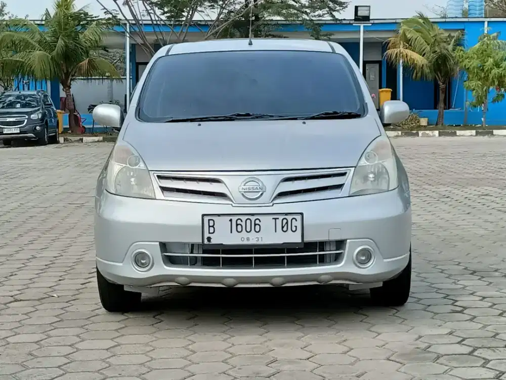 GRAND LIVINA xv