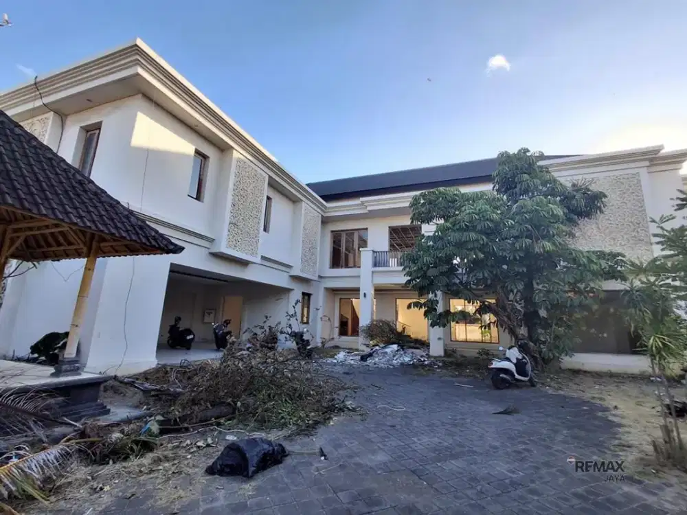 Rumah & Tempat Usaha Dijual di Pusat Kota Sidakarya, Denpasar Selatan