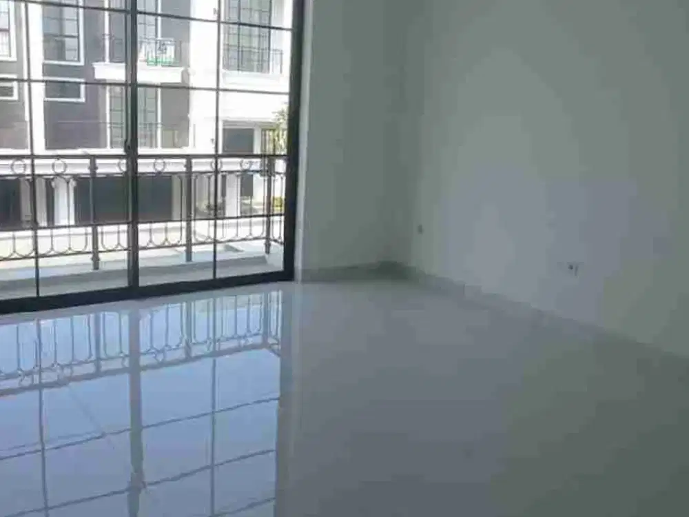 Sewa Rumah Pantai Pasir Putih Kosongan Pik 2