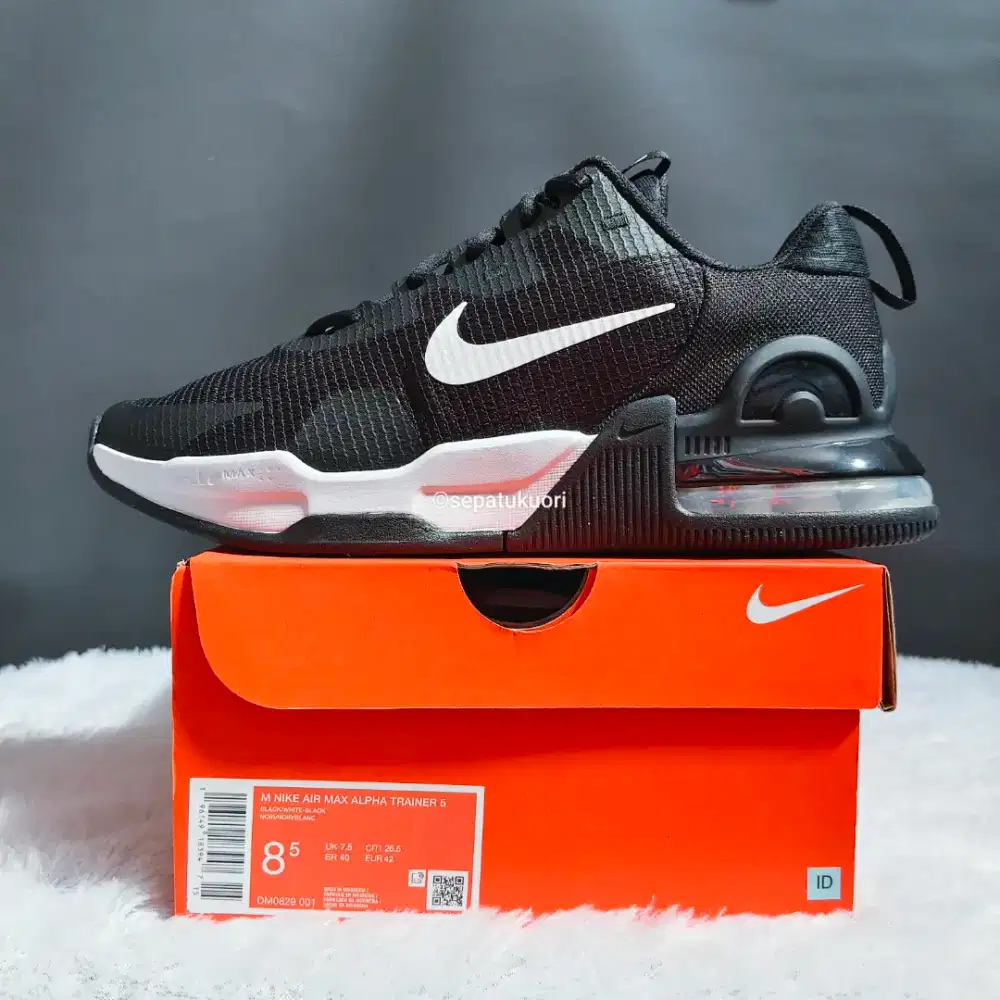 Sepatu Nike air max alpha trainer. Size 42