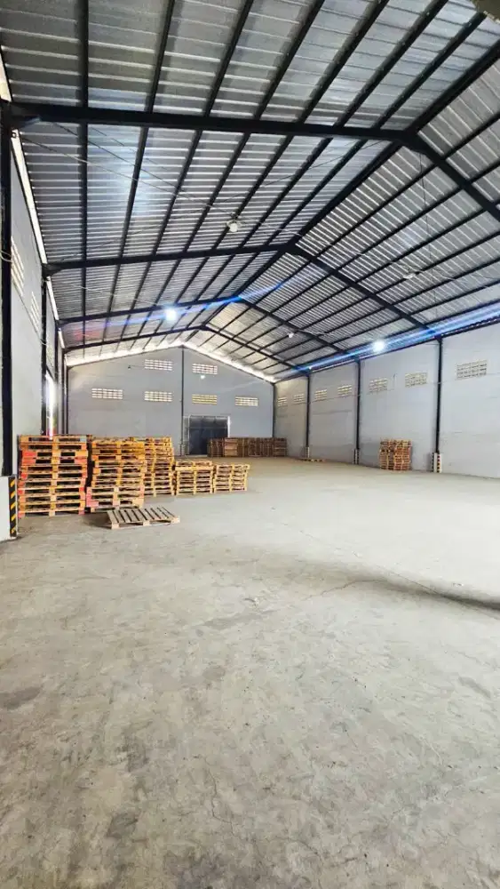 Disewakan Gudang+Kantor akses kont 40ft ke jl utama 50 mtr