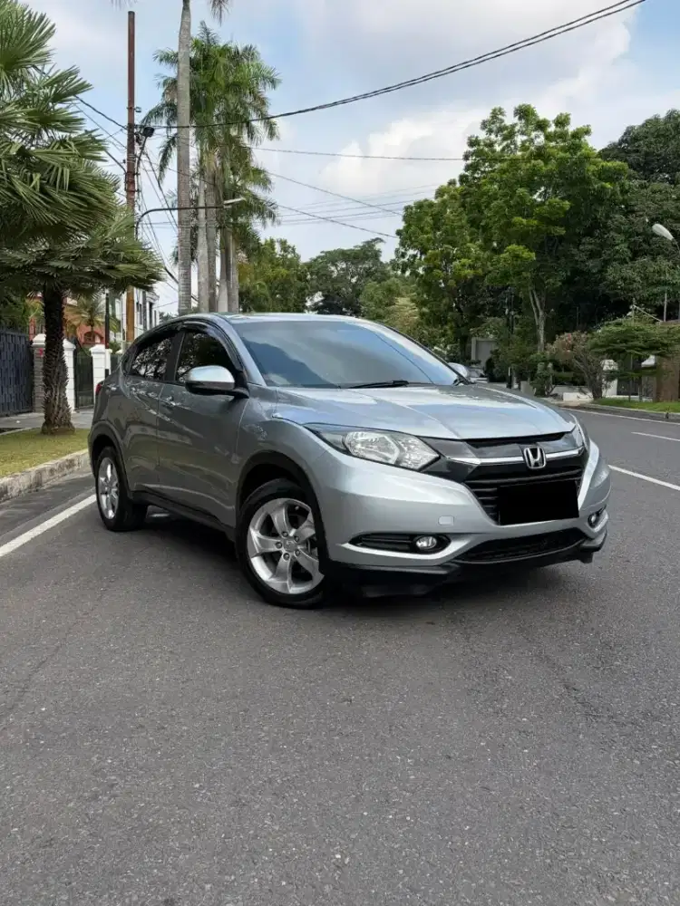Honda Hrv E Cvt Matic Abu Abu 2016