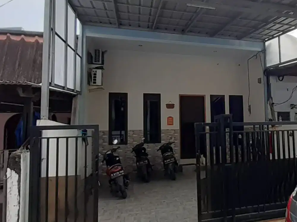 MURAH !! DISEWAKAN RUMAH 2 LANTAI SIAP HUNI KELAPA GADING