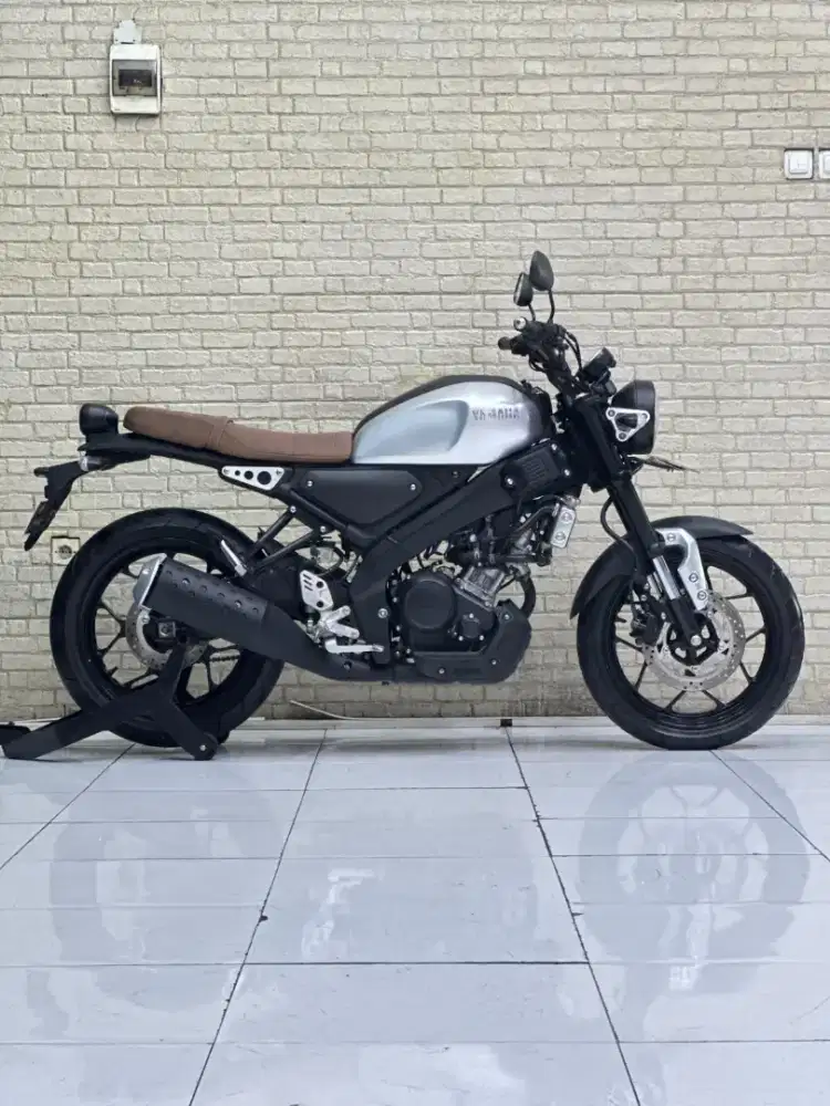 TERMURAH‼️ Yamaha XSR 155 Silver Pmk 2023 - Mustika Motoshop