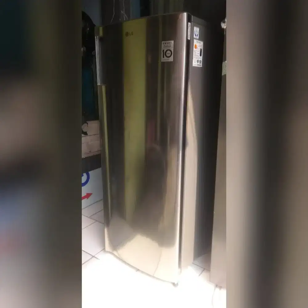 LG Freezer Normal Dingin Beku Fungsi Terawat Gress Istimewa Like New