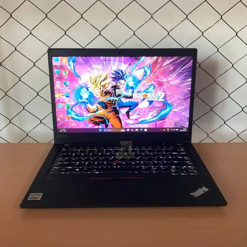 Lenovo ThinkPad T14 Gen 2 / Backlit Keyboard  / Ryzen 7 PRO 5850U / RA