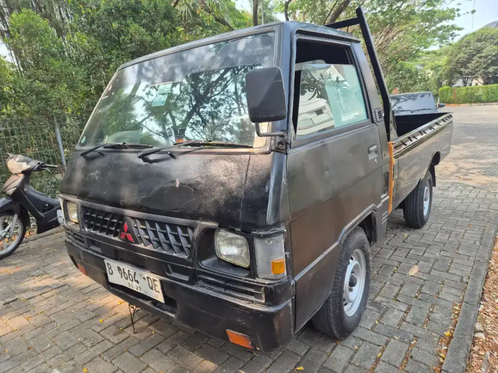 MITSUBISHI L300 SOLAR