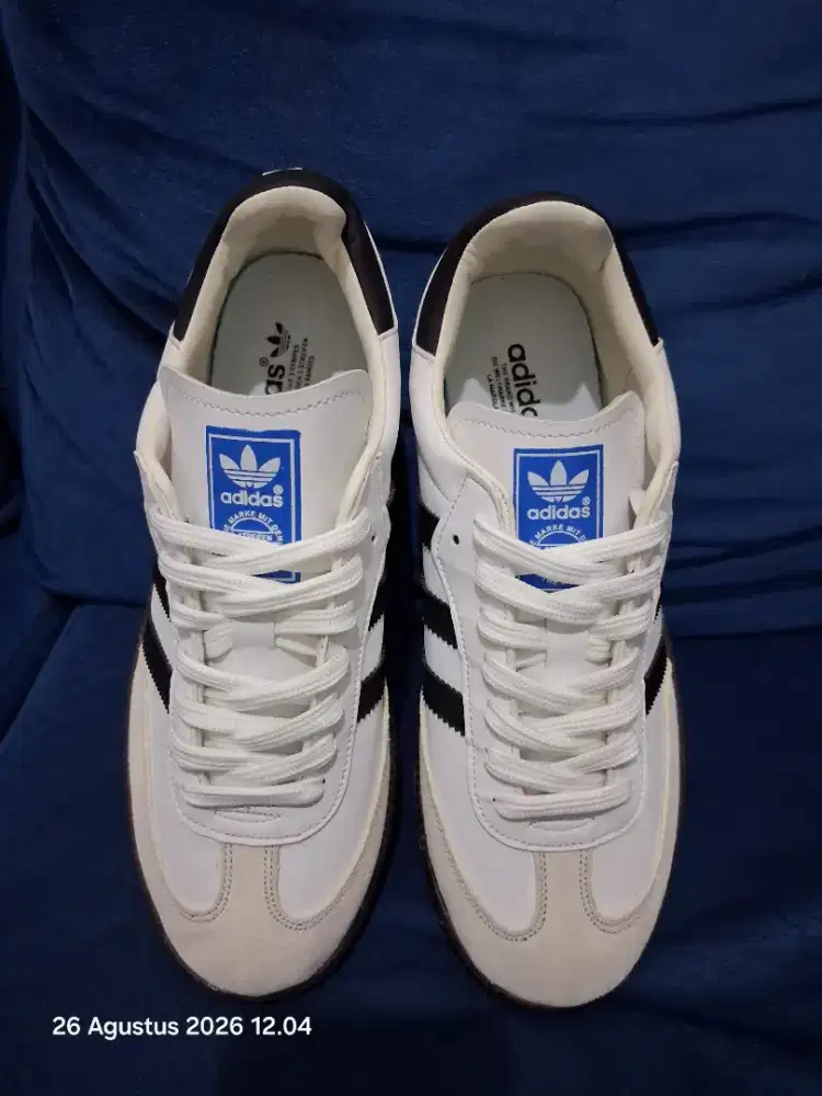 Samba White Black
Ready Size 40 & 42