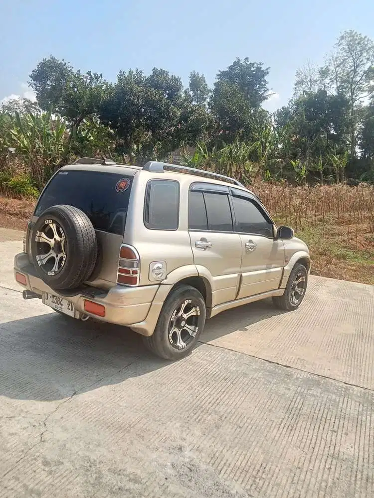 Suzuki Escudo 2003 Bensin