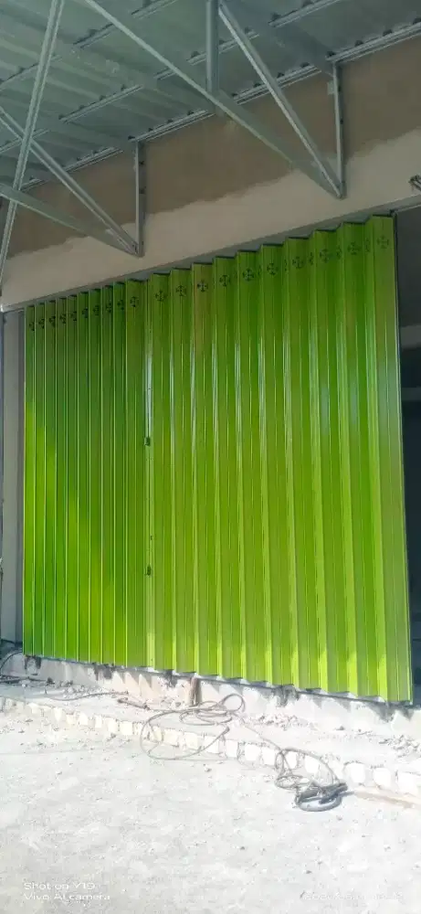 pintu harmonika