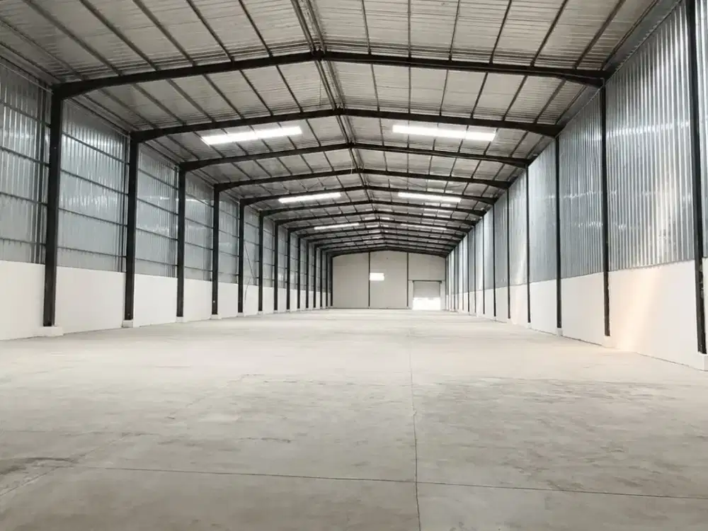 TURUN HARGA Gudang Baru yang Kokoh dengan  Lokasi yang Strategis dekat Bandara & PIK 2 di Sepatan, Tangerang