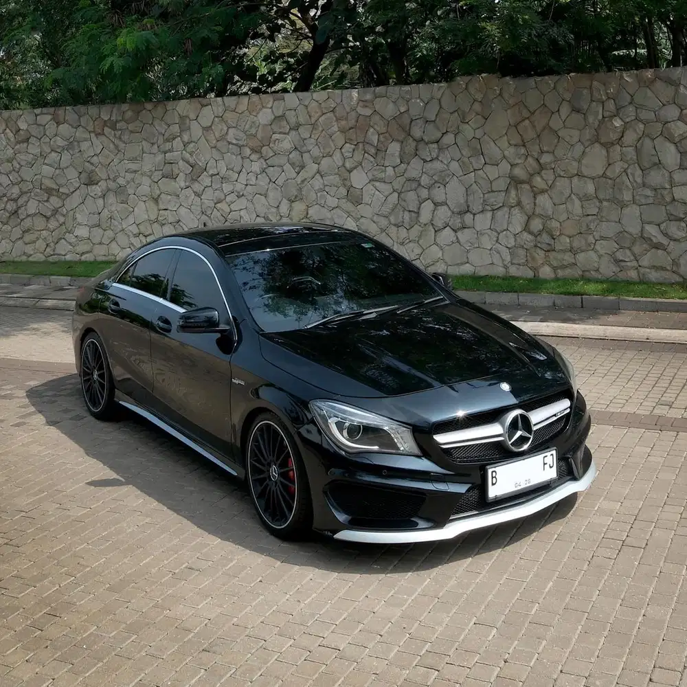 Mercedes Benz CLA 45 AMG Turbo Matic