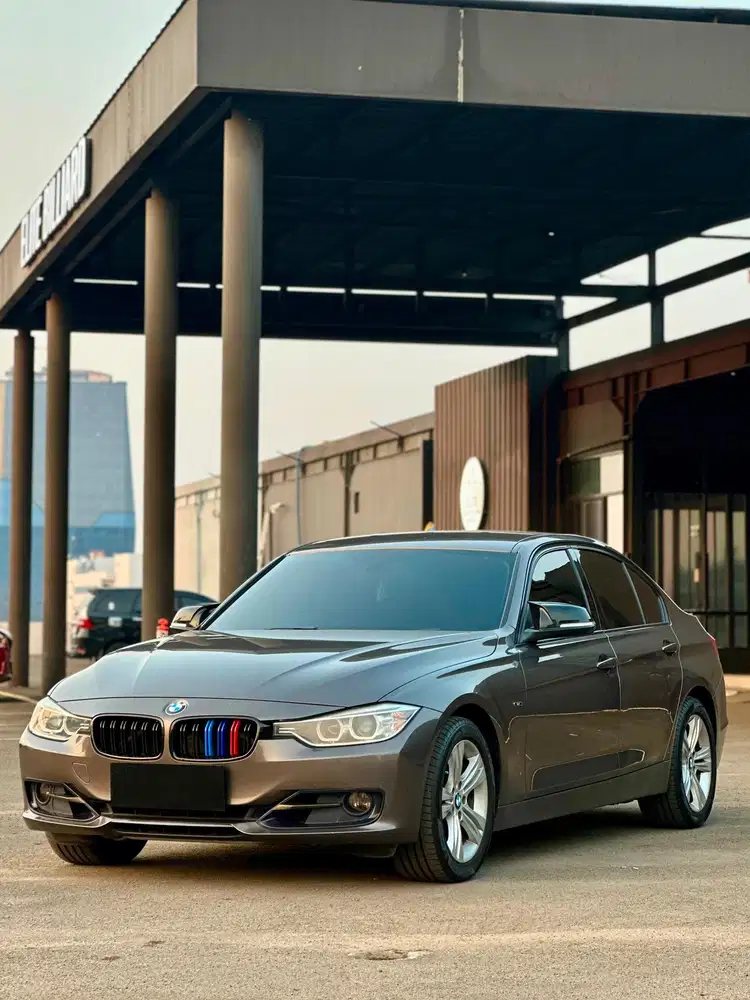 BMW 320i F30 Sport (Odo 50rb) Like New