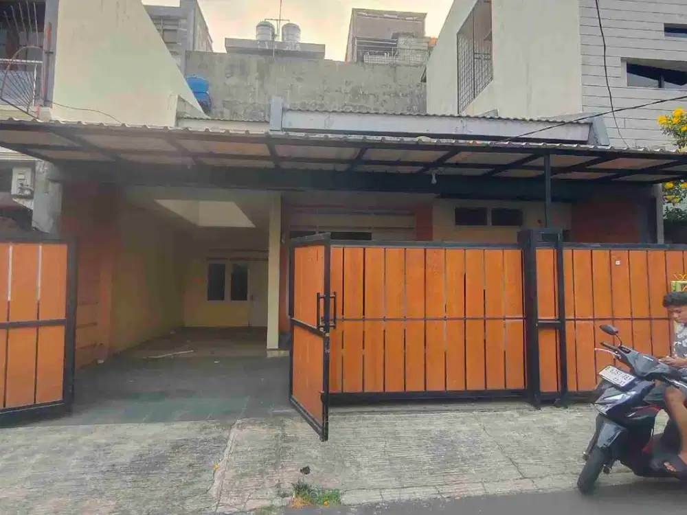 Rumah tebet disewakan bisa untuk kantor lokasi strategis