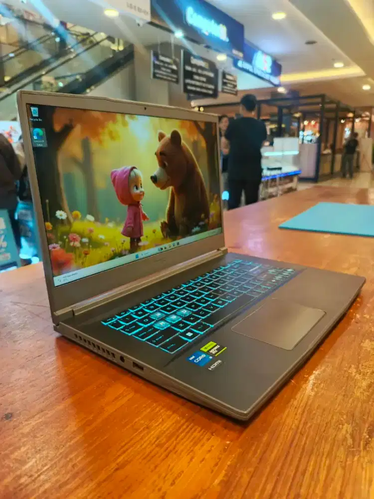 MSI thin 15  B12UCX