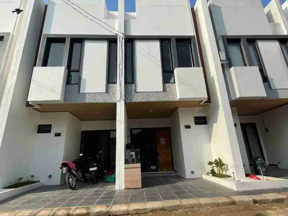 Rumah 2 lantai di dekat tol Kukusan Depok