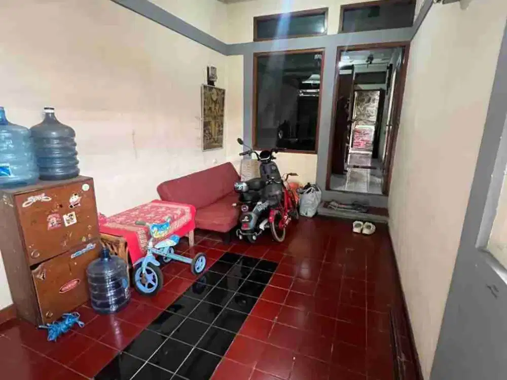Rumah diSekelimus Buah Batu Dekat RS Mayapada LB 120 harga 1,050 Milyar