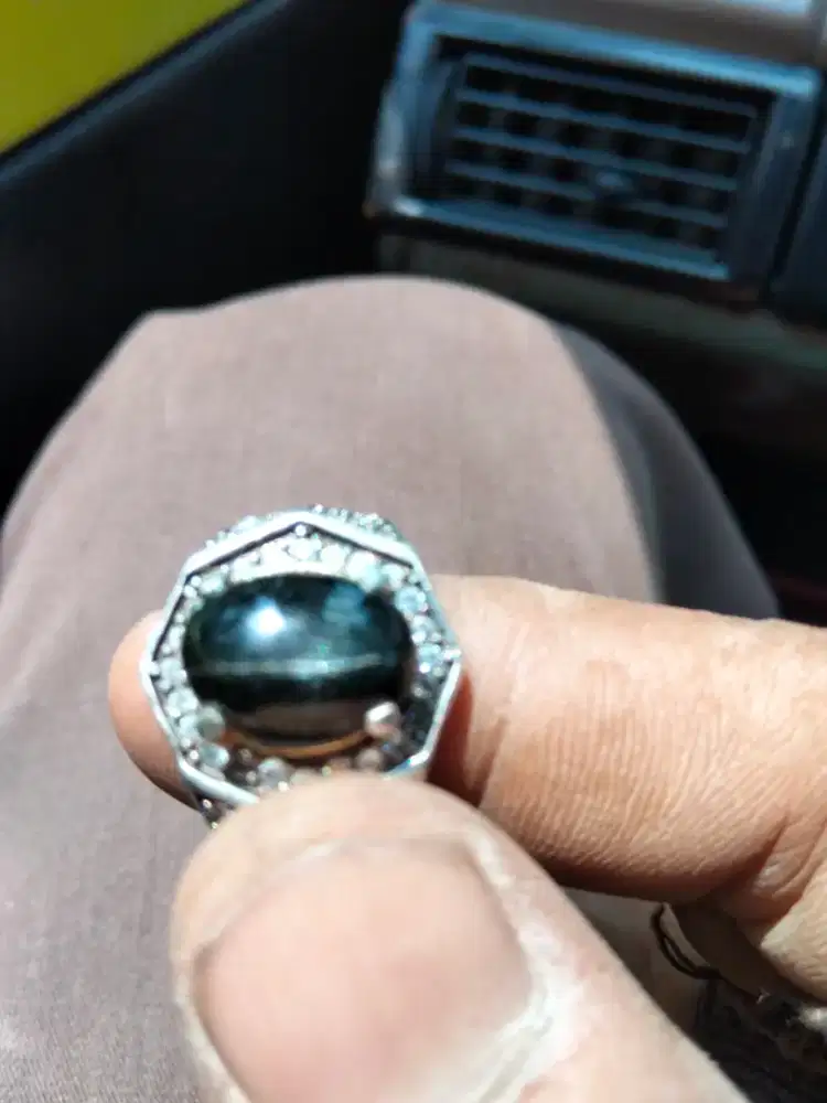 Batu Nilam cat eyes