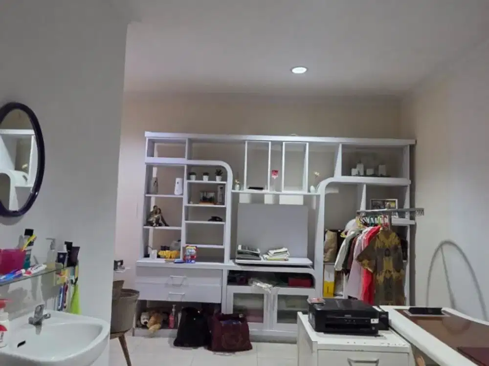 Ss.3907 - Murah !! Disewakan Rumah Minimalis 9x17 Siap Huni Semi Furnish Hadap Timur Laut di Janur Elok