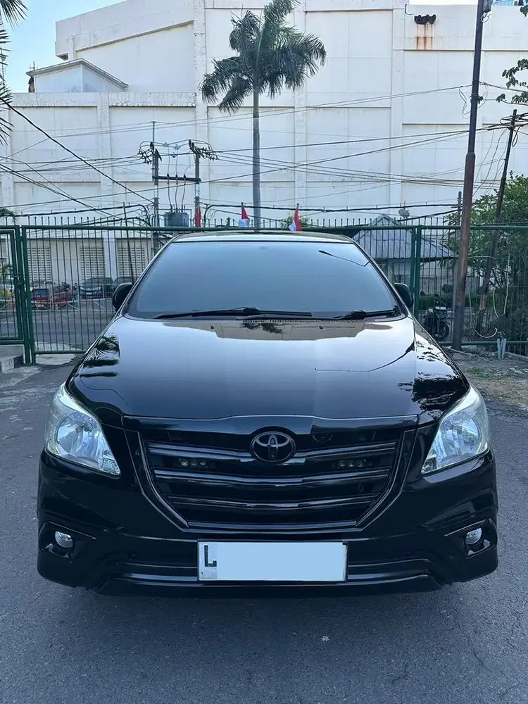 INNOVA 2.5 V DIESEL A/T 2013