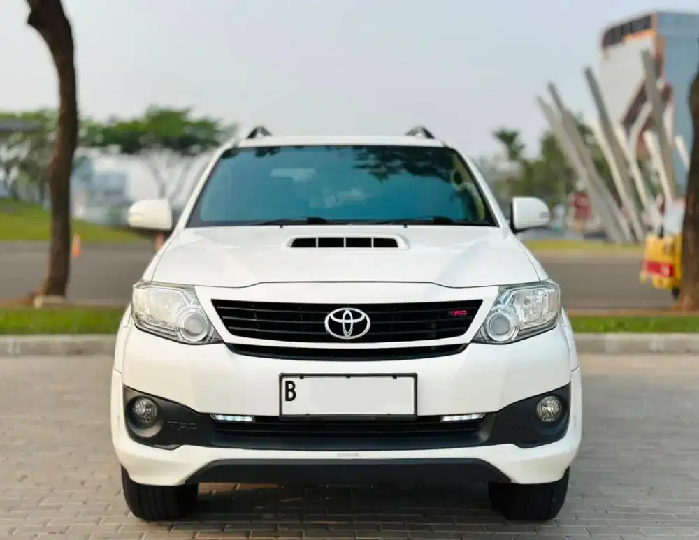 TOYOTA FORTUNER G AT TRD 2014