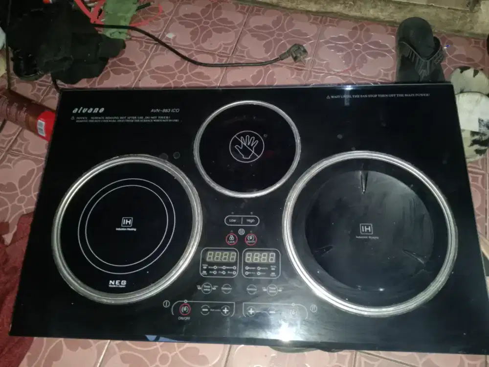 KOMPOR LISTRIK / INDUKSI TANAM 3 TUNGKU ALVANO TANPA DUS.