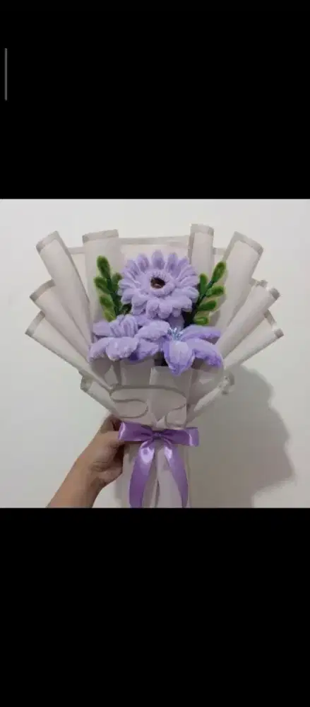 Buket bunga kawat bulu