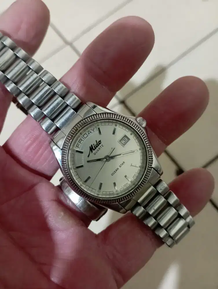 Jam tangan Mido Quartz Swiss made