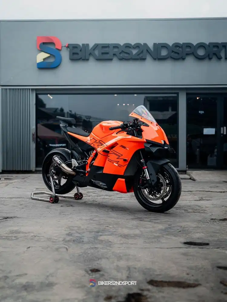 KTM RC 990R RARE ITEM