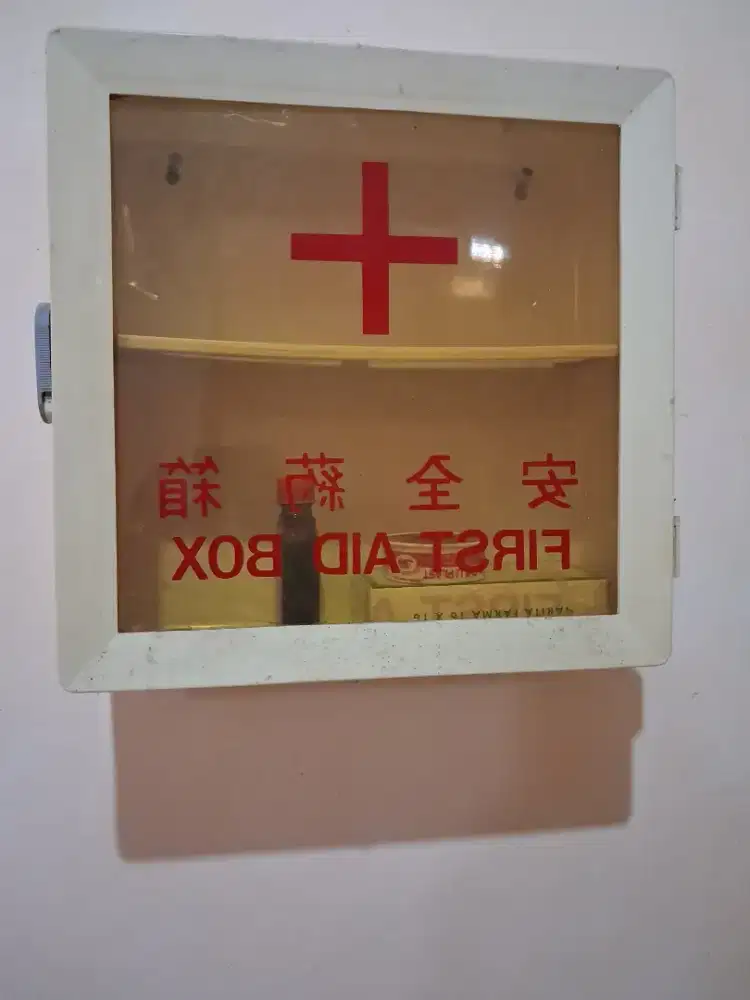Tempat obat obatan