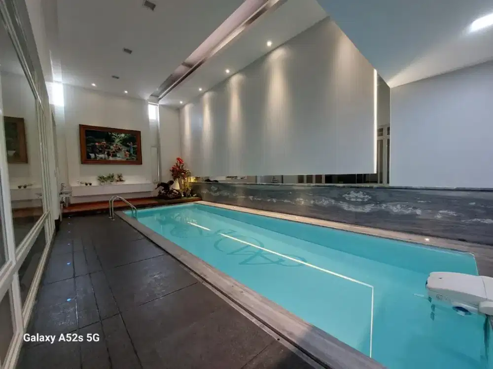 DIJUAL CEPAT RUMAH PIK 1 UK 15X30 (2.5 LANTAI) FULL MARBLE SEMI FURNISH VIEW DANAU ADA POOL & JACUZZI